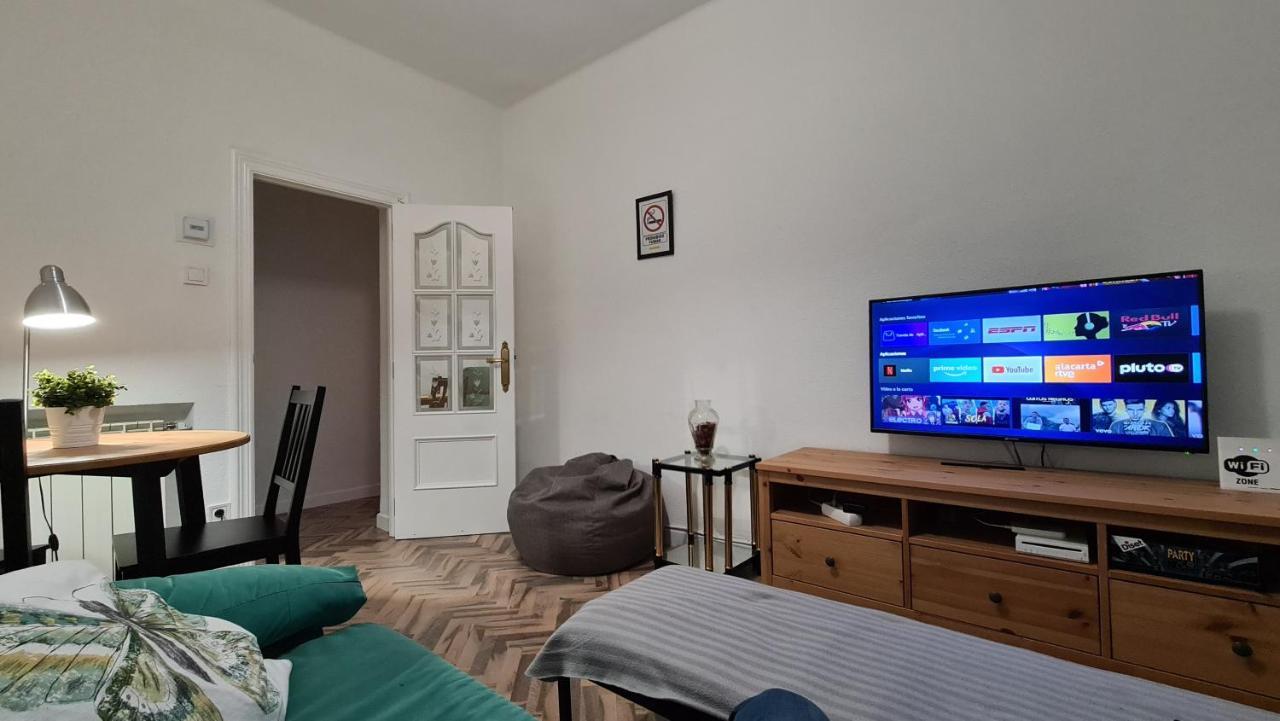 Apartamento Nana - Wifi Y Netflix Apartment Valladolid Bagian luar foto