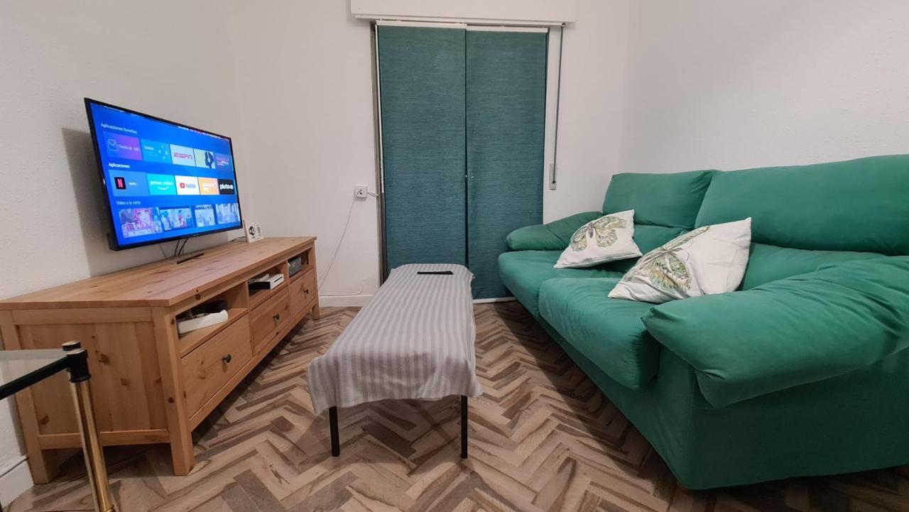 Apartamento Nana - Wifi Y Netflix Apartment Valladolid Bagian luar foto